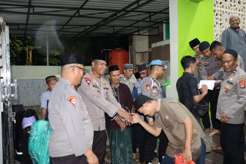 Safari Ramadhan, Polres Sorong Selatan Gelar Tarawih Keliling Bersama Jamaah di Masjid Ar-Rahman