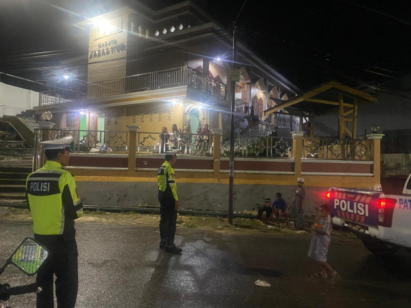 Ciptakan Rasa Aman di Bulan Ramadhan, Kapolres Sorong Selatan Pimpin Langsung Pengamanan Ibadah Shalat Tarawih