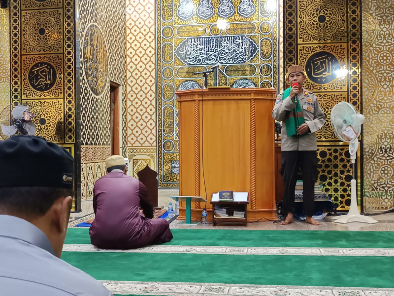 Jalin Silaturahmi dan Kebersamaan di Bulan Suci Ramadhan, Polres Sorong Selatan Gelar Safari Subuh Bersama Jamaah Masjid