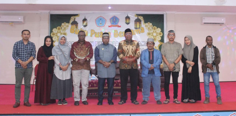 Hadiri Sarasehan dan Buka Puasa Bersama Unsar, Wabup Yohan Bodori Apresiasi Unsar Miliki Andil Bangun Sorong Selatan