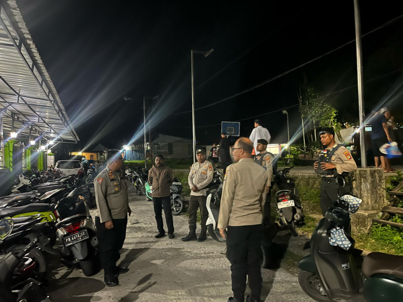 Jelang Idul Fitri 1446 H, Kapolres Sorong Selatan Terus Pimpin Pengamanan Ibadah Tarawih