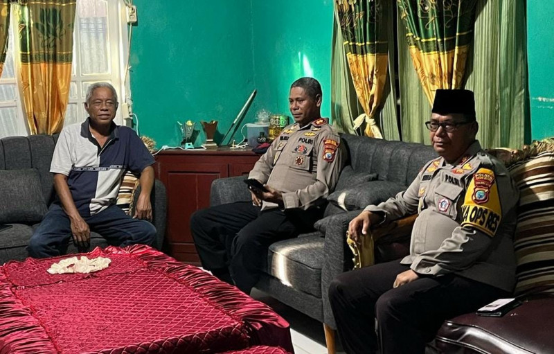 Kapolres Dan Wakapolres Sorong Selatan  didampingi Wakapolres Silaturahmi Bersama Tokoh Agama.