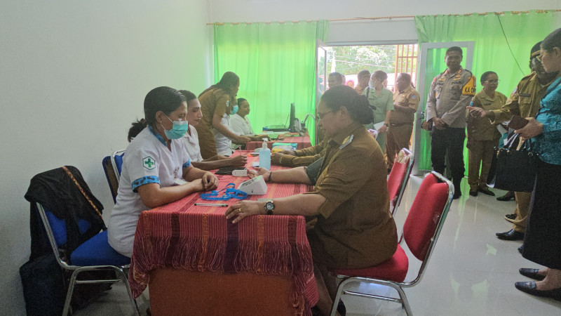 Bupati Sorong Selatan Launching Pemeriksaan Kesehatan Gratis Bagi Masyarakat