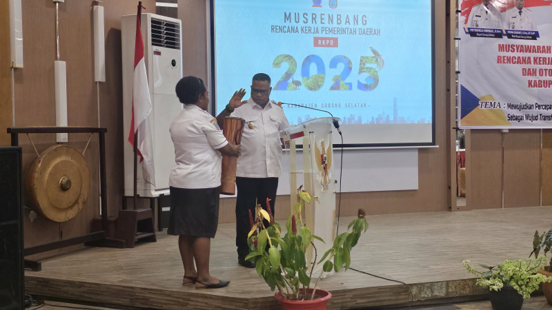 Wakil Bupati Sorong Selatan Tutup Musrembang RKPD Tahun 2025